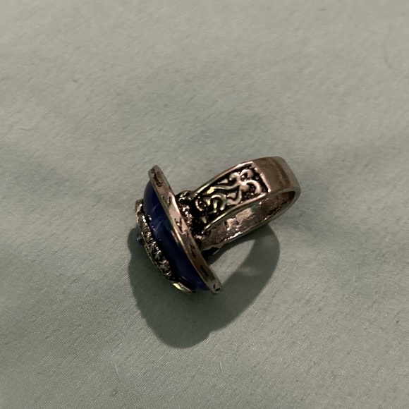 Vampire Diaries Ring - Picture 3 of 12